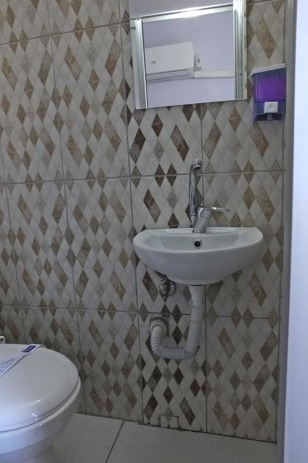 Aziz Otel Анталия Екстериор снимка