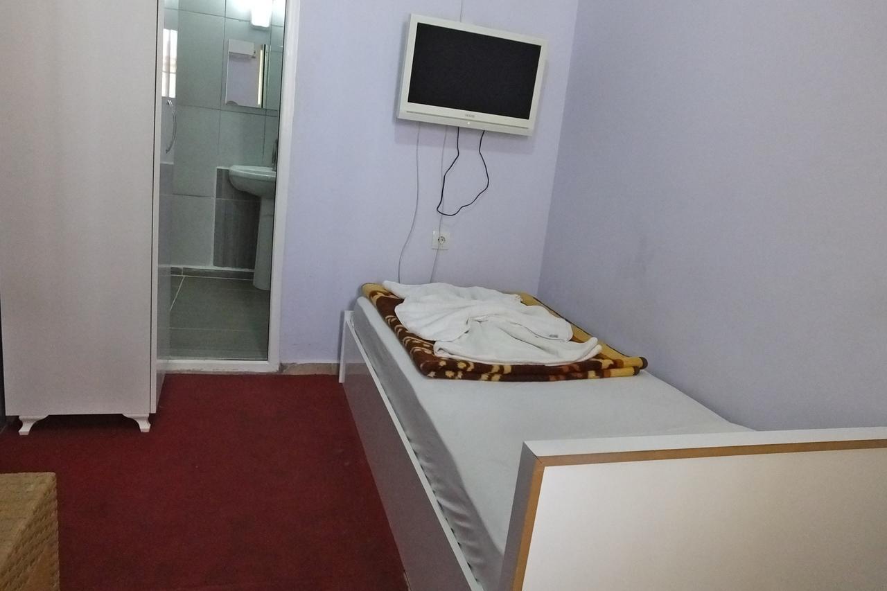 Aziz Otel Анталия Екстериор снимка